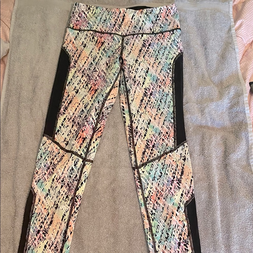 Victoria’s Secret Mid Rise Rainbow Splash Leggings